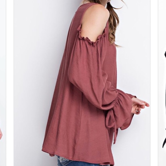 Red bean cold shoulder! - Picture 3 of 3